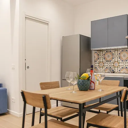 Apartament Colomba Blu - Old Town Flat With Balcony